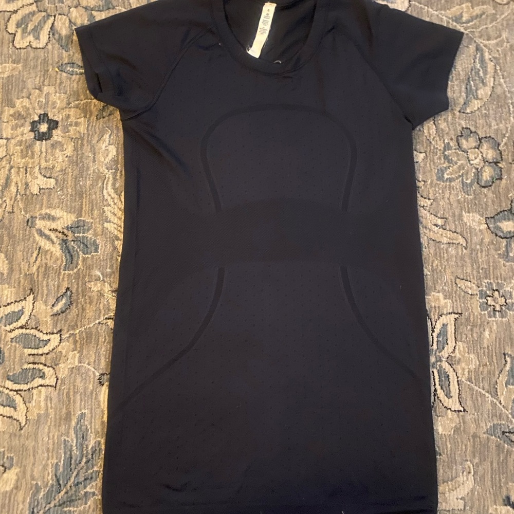 Lululemon swifty tech